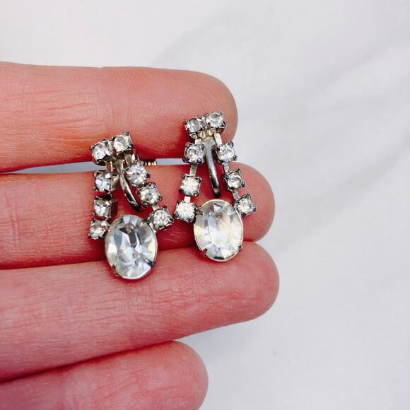VTG Mid Century Earrings, Screw-Back, Prong Set Rhinestones, Sparkly 1950s - Picture 3 of 8